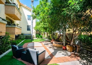 Luxe West Hollywood 2BR near TJ, W 3rd St, Beverly Center, by Blueground