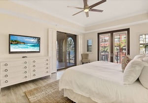 Luxurious Esplanade Condo | Overlooking Bay
