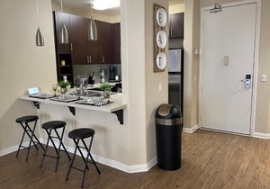 Marina Del Rey 2 bedroom apartment near Venice Beach!