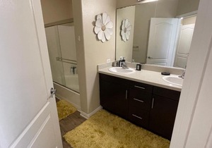 Marina Del Rey 2 bedroom apartment near Venice Beach!