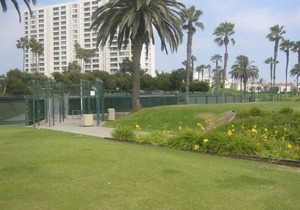 Oct. discount! 1 bedroom Charming Cottage unit 3 blocks to beach!