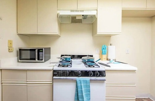 Pasadena Condo | 06 The Floatside Flat Retreat All Inclusive Spacious 2bd 2ba Condo