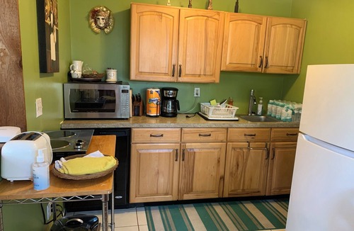 Arlington Park Cottage | 1-bedroom cottage just 10 minutes from Siesta Key Beach