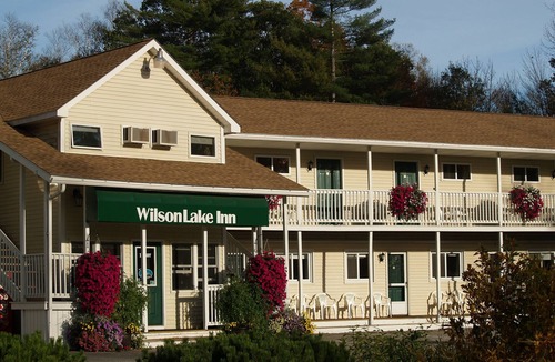 Dryden Hotel | 1-Bedroom Room with Kitchen & WiFi in Quiet Wilton