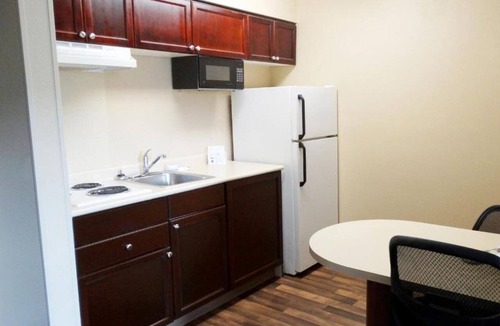 Secret Cove Apartment | 1 Full Bed | ADA/Tub/Non-Smoking/Kitchen