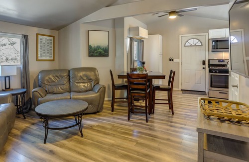 Fawnskin Cottage | < 1 Mi to Big Bear Lake: Fawnskin Cottage w/Grill