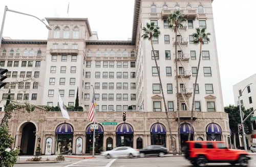 Beverly Hills Apartment | 148 5-Star Reviews - Walk to Rodeo Dr - 1100 sqft Apartment