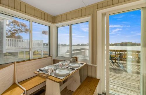 Wareham Center House | 154 Pinehurst Dr, Wareham