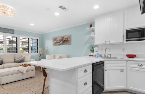 Seagrove Beach Condo | 1st Floor unit, Close to Beach w/Pool + Free Tickets: Bikes & More!