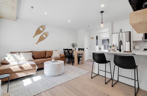 Bethel Condo | 2-bedroom condo in charming Bethel