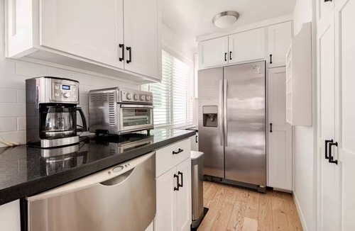 Sand Section Condo | 2-bedroom Ocean View Beach Retreat with AC