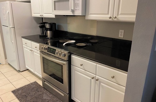 Foley Condo | 2 BR/2BA Condo1 King/2 Full beds Sleeps 6 close to OWA & Foley Tourism Complex