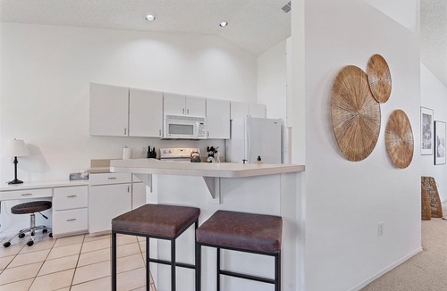 Arlington Park House | 2 Homes 6 Rooms w/Pool (Bay Bliss & Waldemere)