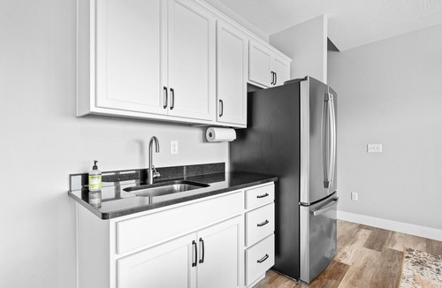 Indian Point House | 2 Homes Lakeview Hot Tubs Sauna Sleeps 56