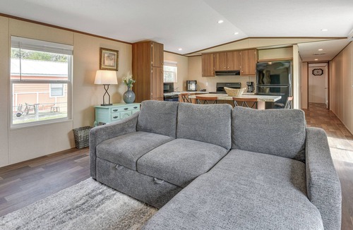 Fort Walton Beach House | 2 Mi to Ocean! Family-Friendly Emerald Coast Haven