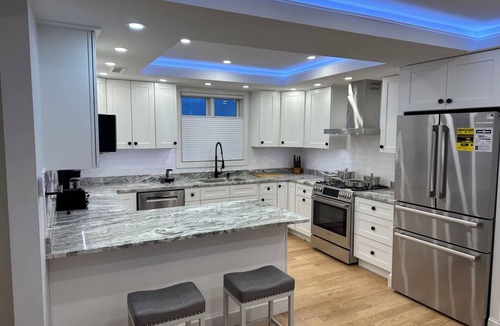 Winter Hill Apartment | 2 New luxury units A & B: UP & Down; 7 bd 5.5 bath, 2 EV parking and game table