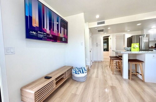 Mission Beach House | *2026 NEW remodel coming soon* Triton`s Castle Overlooking Beach and Bay!
