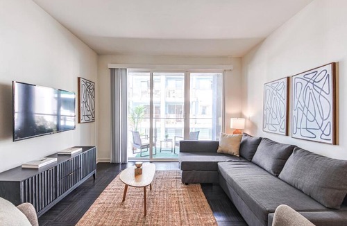 Marina del Rey Apartment | 2BR 2BA Condo in Marina Del Rey - 5 Star Location - 15 min to LAX Airport