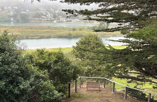 Occidental House | 2BR Estuary Views | Spa | Easy Ocean/River Access