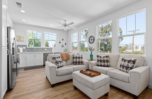 Carlsbad Village Condo | 3 bdrm condo in Carlsbad Village-two blocks from beach & village!
