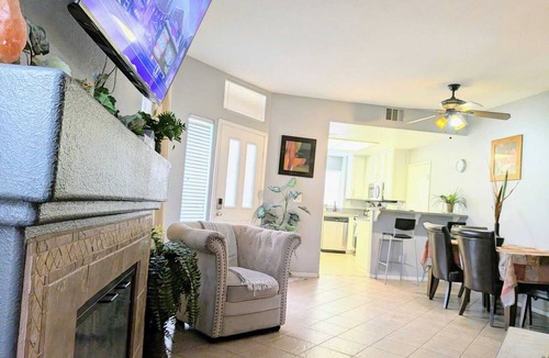Las Vegas Condo | 3 bedroom Condo ground floor 14 minutes from strip