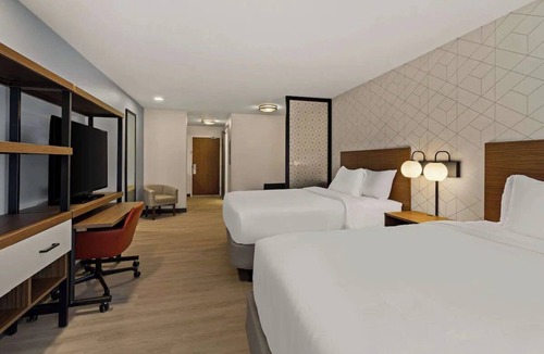 Temecula Hotel | 3 Dog-Friendly Suites Ideal for Large Groups Exploring Temecula Wine Country