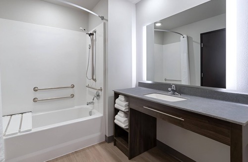 Nampa Hotel | 3 Extended-Stay Studios Near Historic Warhawk Air Museum and Lakeview Water Park