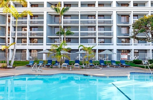 Del Rey Hotel | 3-Star Hotel ∙ Hotel MDR Marina del Rey- a DoubleTree by Hilton