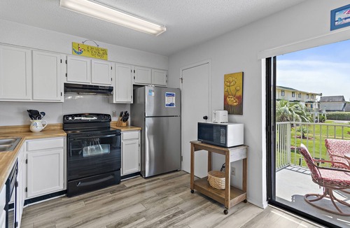 Miramar Beach House | ⭐350yds2Beach-Community Pool-Sleeps 6-2BR Sandprints C10⭐