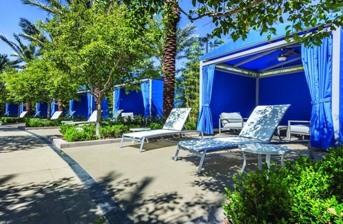 Las Vegas Condo | 3BD/Vegas - Kitchen, Margarita Mixer, and Parking!