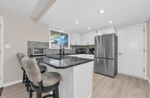 Boise House | 3BR Fabulous Family/Group Getaway-Fully Furnished- Ideal Location