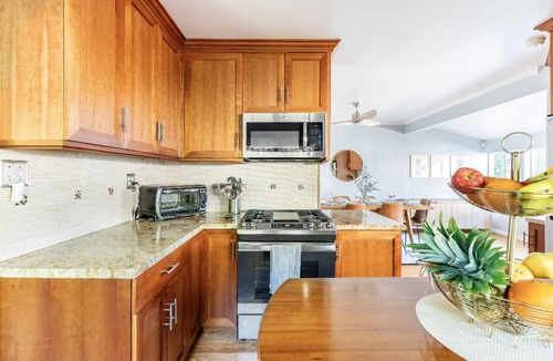 Westchester House | 3BR + Guesthouse + Large Yard & BBQ-FIFA Base Near SoFi & LAX Monthly Discount