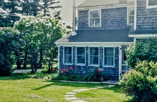 Brooklin House | 3BR House Plus Bonus 1BR Apt at The Rockbound House 1Hr to Acadia National Park