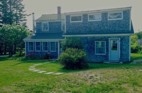 Brooklin House | 3BR House Plus Bonus 1BR Apt at The Rockbound House 1Hr to Acadia National Park