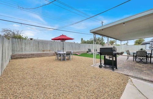 Paradise House | 3BR Retreat w/BBQ, Pool & Close to Las Vegas Fun