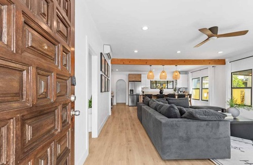 Normal Heights House | 4 Bed-Hot Tub-Fire Pit-Lush Backyard