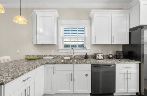 Holiday Beach House | 4 BR 2BA Beach House w/POOL sleeps 12, Cross Street to Beach!
