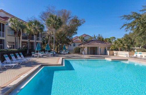 Sandestin Condo | 4BR Beach Villa w/6-Seater GOLF CART! Near Beach, Pool, Tram, Screened Porch