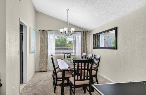 Spring Valley House | 4BR Family Home, Private Pool & BBQ, Near Strip