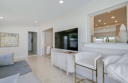 Southgate House | 4BR Private Pool Home ★ Minutes to Siesta Key