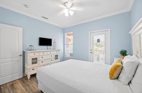 Villages of Crystal Beach House | 6BR Beach Home 5-Min Walk to Ocean W Resort Pool
