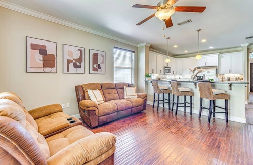 Mary Esther Cottage | 8 Mi to Beach: Home in Mary Esther