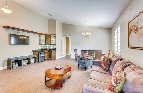 Mary Esther Cottage | 8 Mi to Beach: Home in Mary Esther