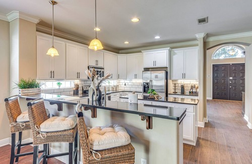 Mary Esther Cottage | 8 Mi to Beach: Home in Mary Esther