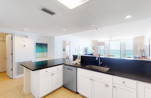 Navarre Beach Condo | 9th Floor Gulf-Front Condo w/Plenty Of Resort Amenities, Close To Dining