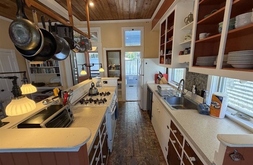 Bayside Cabin | A.C. HOPKINS COTTAGE - Town of Northport - Bayside Village