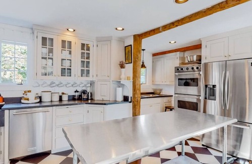 Mid-Coast and Islands House | A rambling farmhouse, now a modern and comfortable sanctuary for you to enjoy!