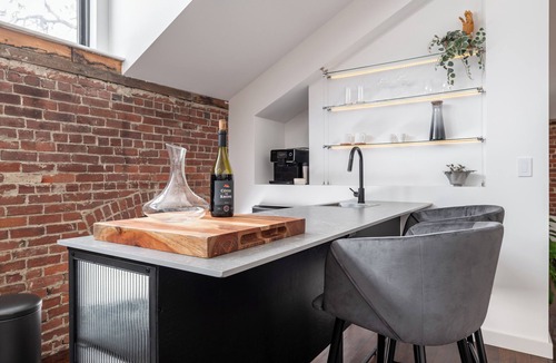 Bucksport Apartment | Abacus Suite at Spofford Lodge