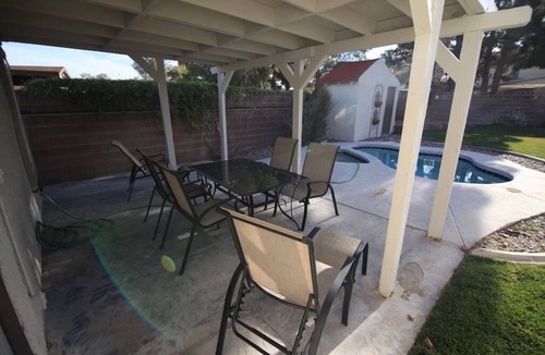 Paradise Valley House | Abbeyville · 33% off Special Elegant 1 Story W/Pool close to strip & Shopping!