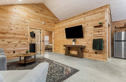 Trenton Cottage | Acadia Timber Cottages #47 - Minutes to Acadia National Park!